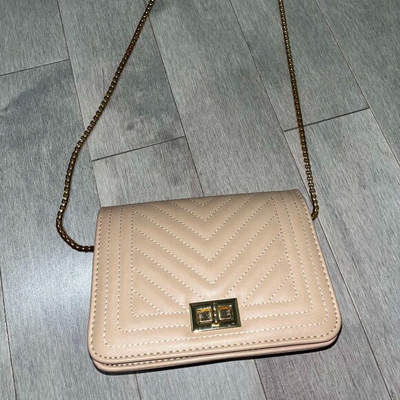 Biege Shoulder Bag Purse with GOLD straps *NEW* - Picture 2 of 5